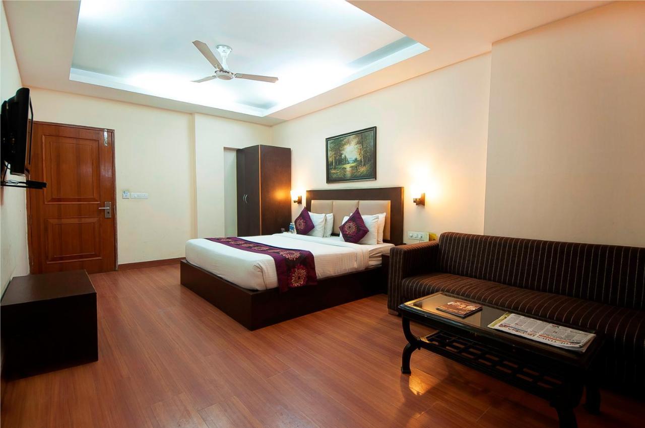 Fairmint Global Hotel New Delhi Exterior photo